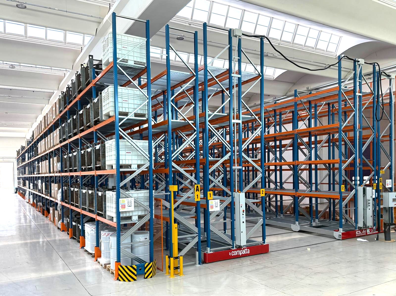 linz magazzino porta pallet compattabile 0